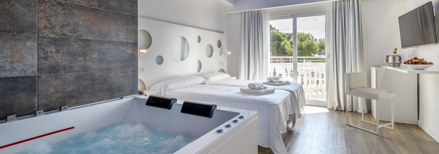 Hotel Triton - Cala Ratjada - Zimmer Hotel Triton Beach Hotel Triton - Cala Ratjada - Zimmer Hotel Triton Beach